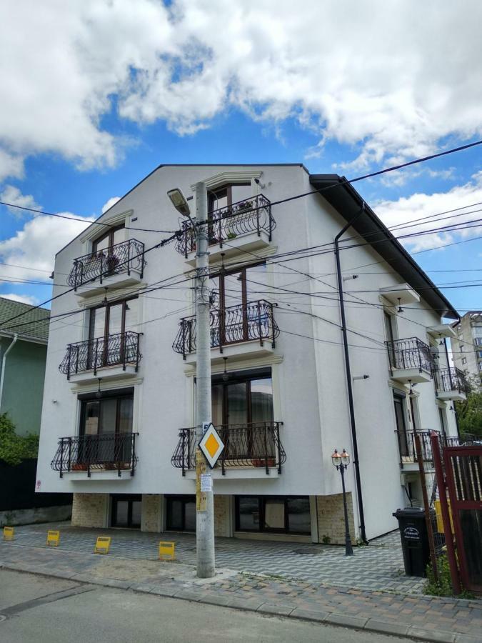Cozy Studio In The City Centre Iasi Exterior foto